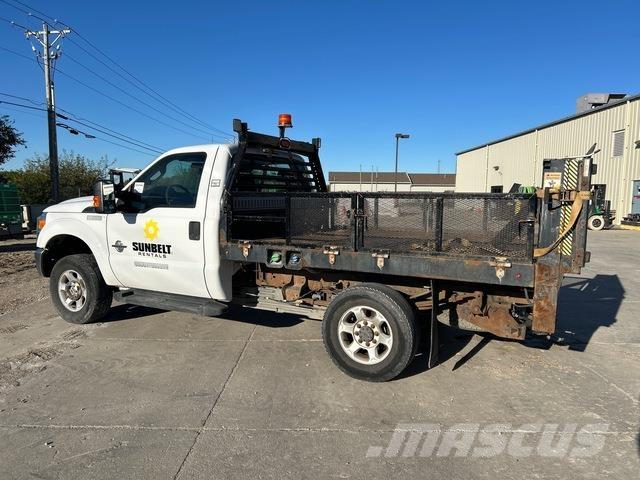 Ford F-250 Camion con sponde ribaltabili