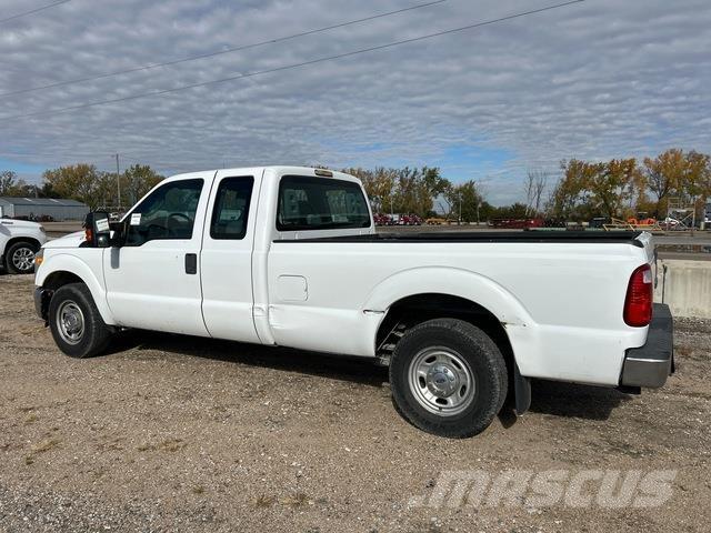 Ford F-250 Pick up/Fiancata ribaltabile