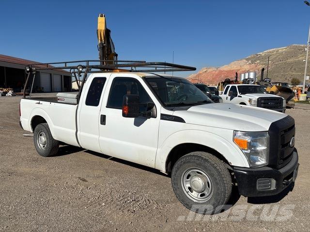 Ford F-250 Pick up/Fiancata ribaltabile