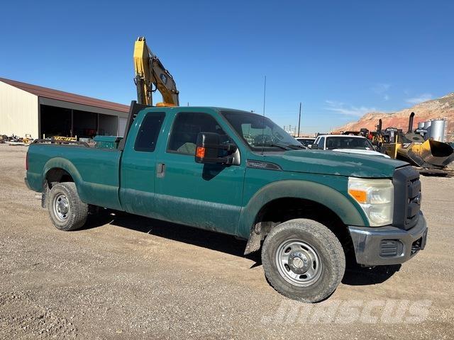 Ford F-250 Pick up/Fiancata ribaltabile