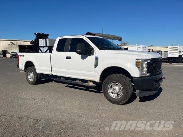 Ford F-250 Pick up/Fiancata ribaltabile