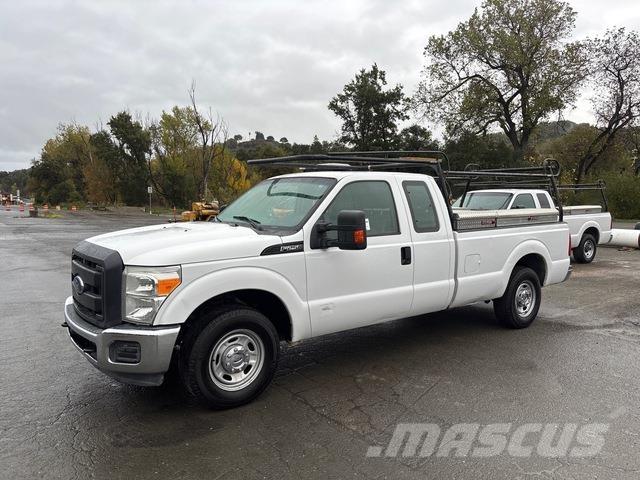 Ford F-250 Pick up/Fiancata ribaltabile
