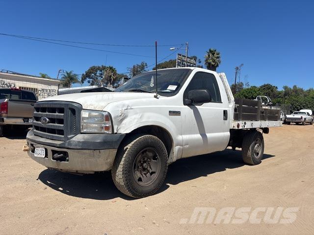 Ford F-250 Camion con sponde ribaltabili