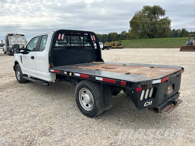 Ford F-350 Camion con sponde ribaltabili