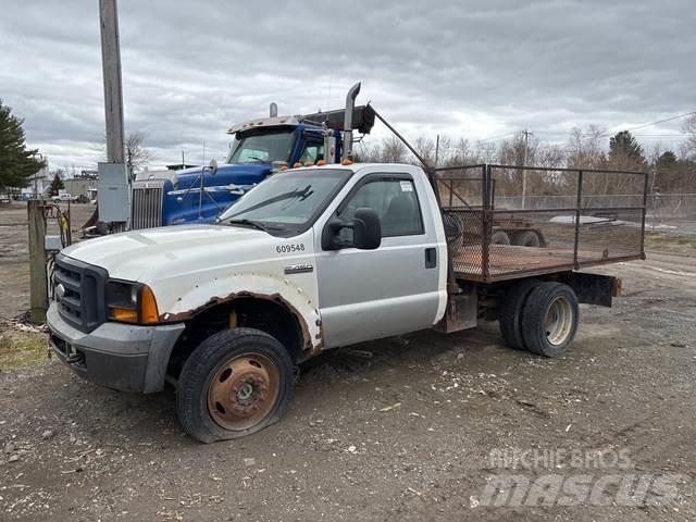 Ford F-450 Camion con sponde ribaltabili