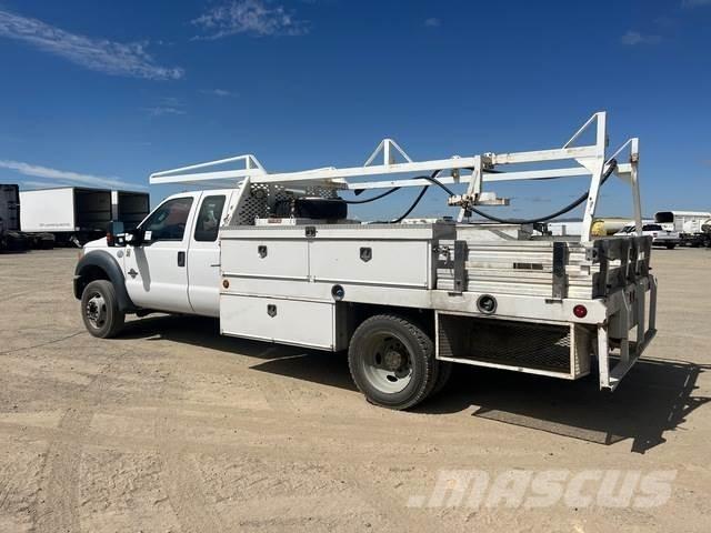 Ford F-450 Camion con sponde ribaltabili