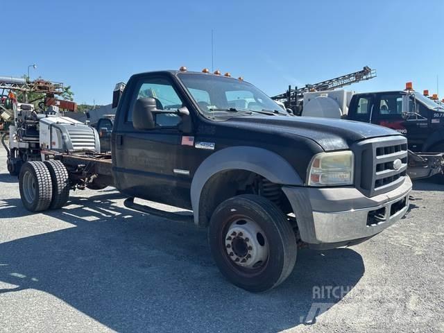 Ford F-450 Cabine e interni