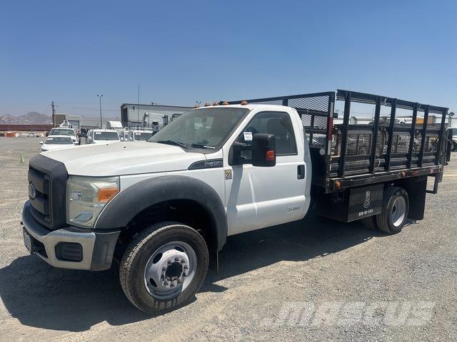 Ford F-450 Camion con sponde ribaltabili