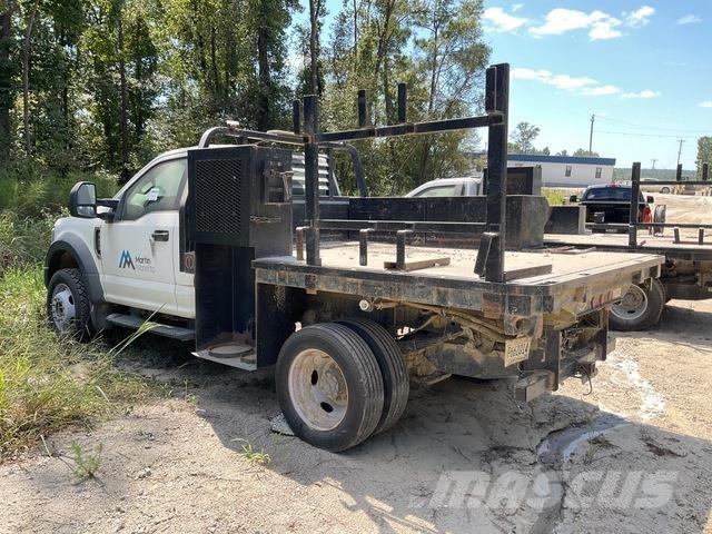 Ford F-450 Camion con sponde ribaltabili