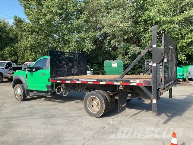 Ford F-450 Camion con sponde ribaltabili