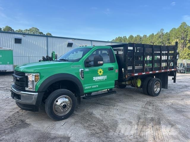 Ford F-450 Camion con sponde ribaltabili