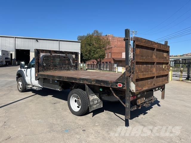 Ford F-450 Camion con sponde ribaltabili