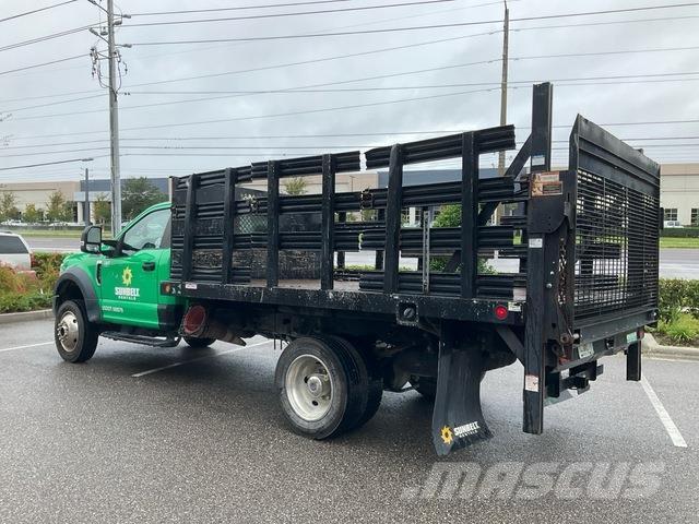 Ford F-450 Camion con sponde ribaltabili