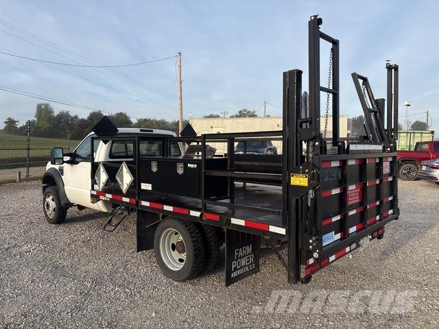 Ford F-450 Camion con sponde ribaltabili