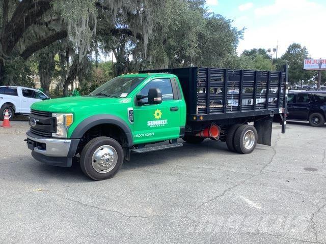 Ford F-450 Camion con sponde ribaltabili