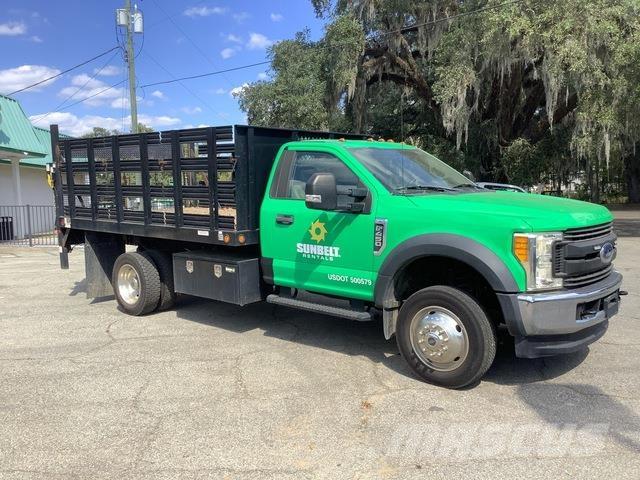 Ford F-450 Camion con sponde ribaltabili