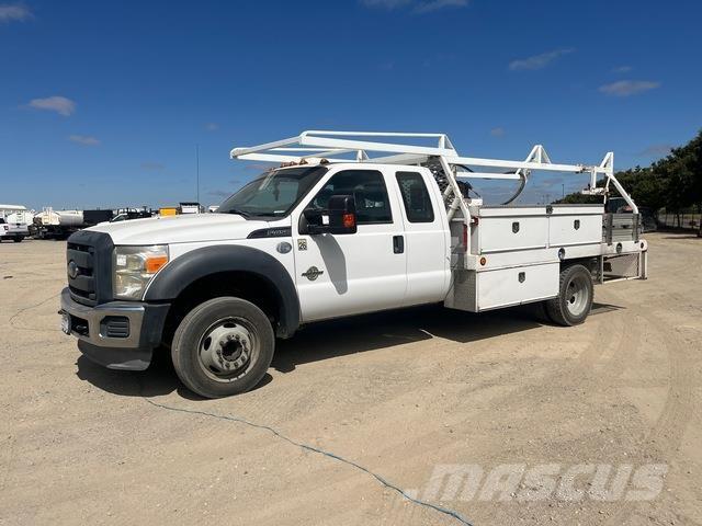Ford F-450 Camion con sponde ribaltabili