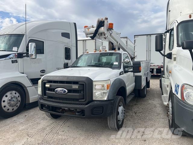 Ford F-450 Piattaforme autocarrate