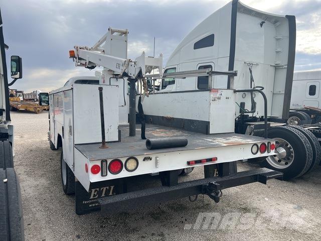 Ford F-450 Piattaforme autocarrate