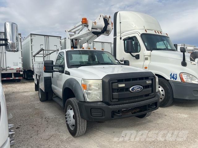 Ford F-450 Piattaforme autocarrate