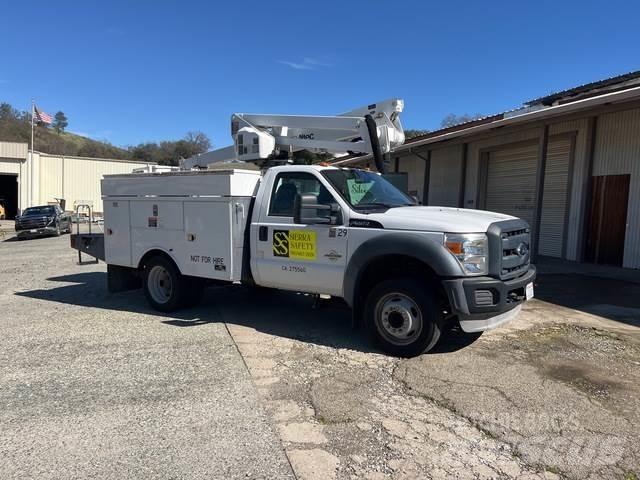 Ford F-550 Piattaforme autocarrate