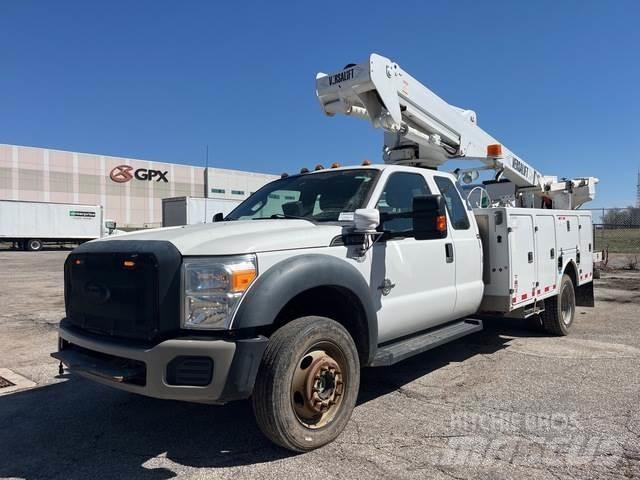 Ford F-550 Piattaforme autocarrate