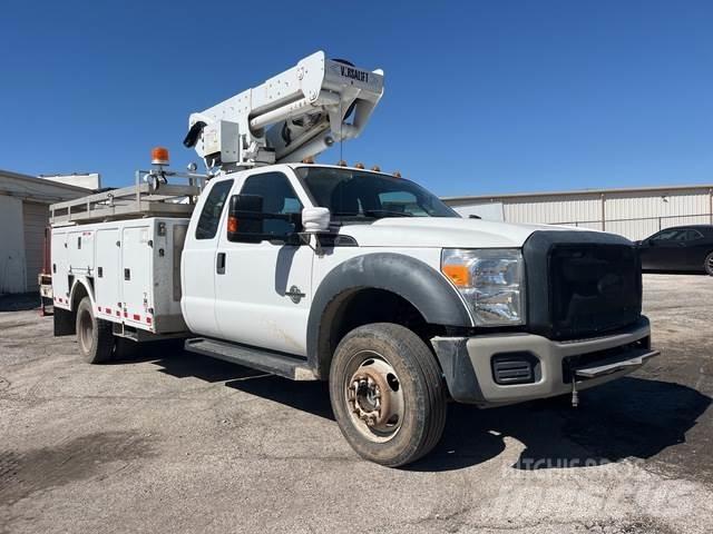 Ford F-550 Piattaforme autocarrate