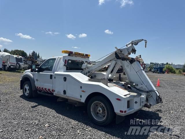 Ford F-550 Carroattrezzi