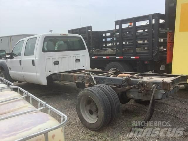 Ford F-550 Cabine e interni
