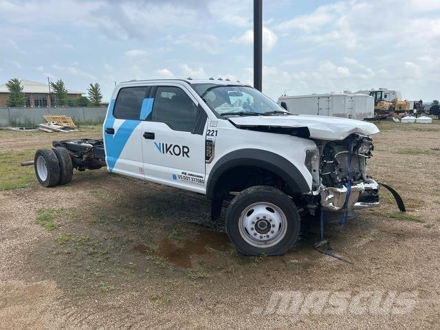 Ford F-550 Cabine e interni