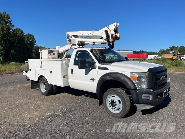 Ford F-550 Piattaforme autocarrate