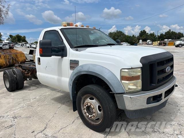 Ford F-550 Cabine e interni