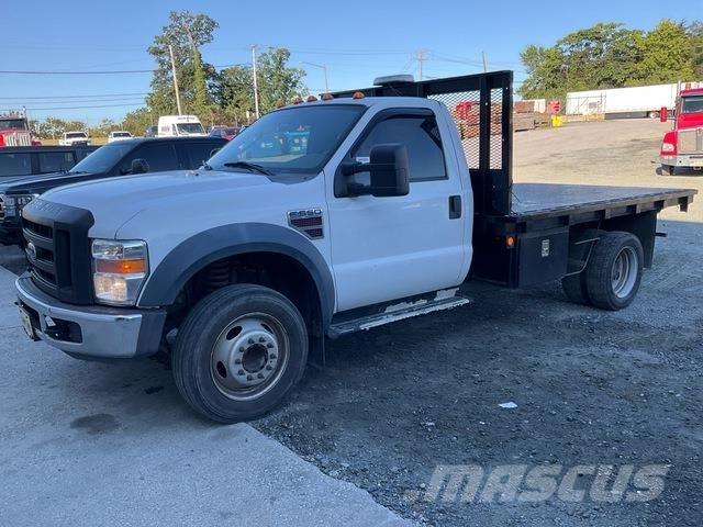 Ford F-550 Camion con sponde ribaltabili
