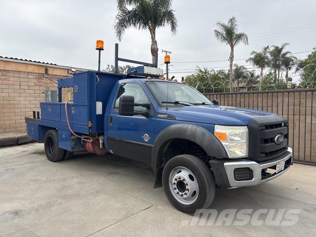 Ford F-550 Pick up/Fiancata ribaltabile