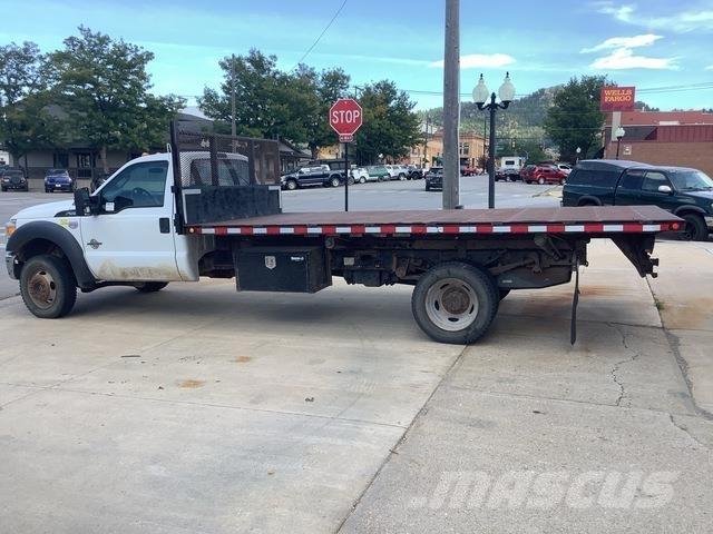 Ford F-550 Camion ribaltabili
