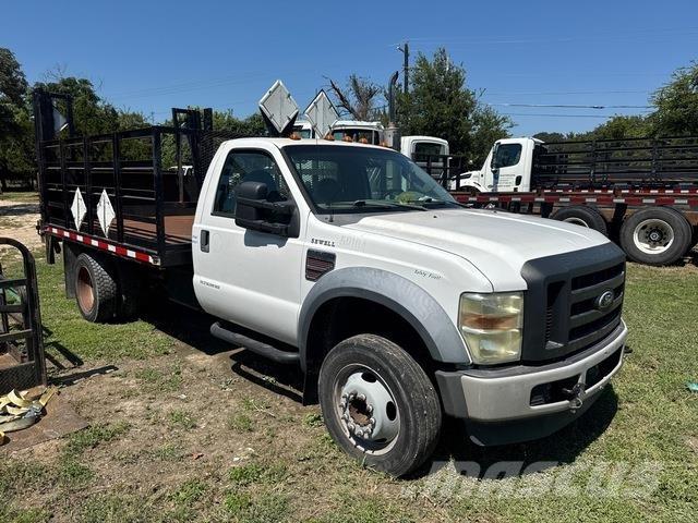Ford F-550 Camion con sponde ribaltabili