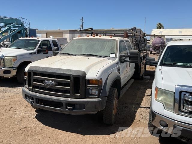 Ford F-550 Camion con sponde ribaltabili