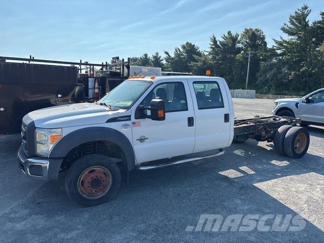Ford F-550 Cabine e interni