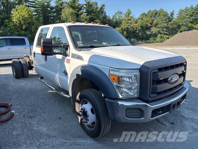 Ford F-550 Cabine e interni