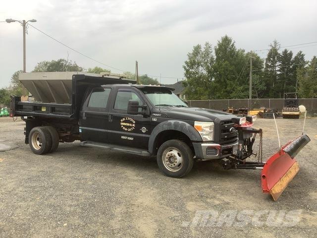 Ford F-550 Lame spazzaneve e aratri