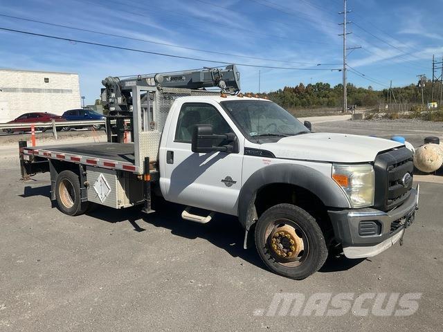 Ford F-550 Autogru