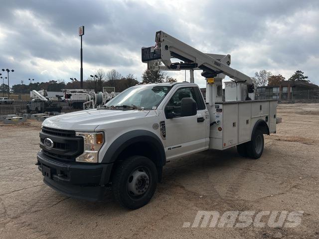 Ford F-550 Piattaforme autocarrate