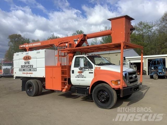 Ford F-650 Piattaforme autocarrate