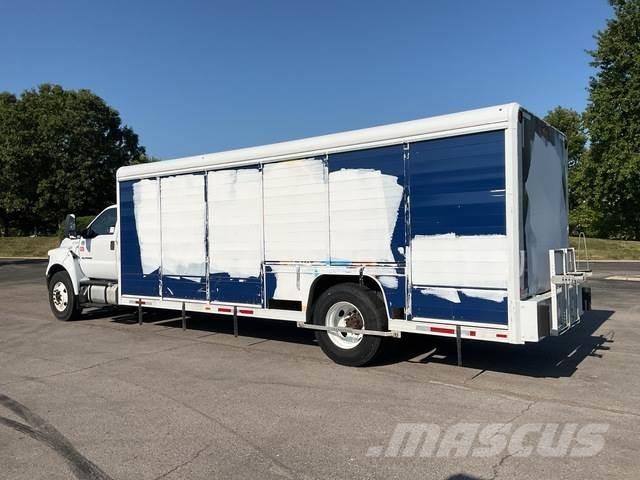 Ford F-650 Camion per la consegna bevande