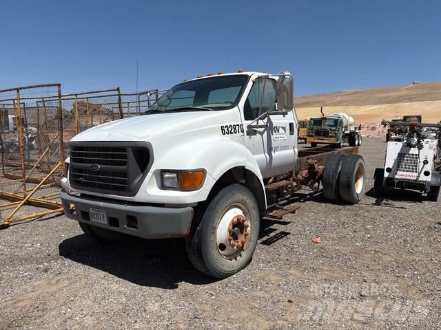Ford F-650 Cabine e interni