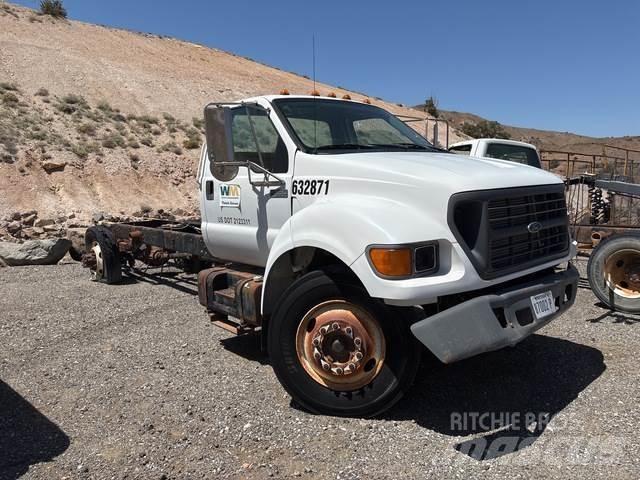 Ford F-650 Cabine e interni