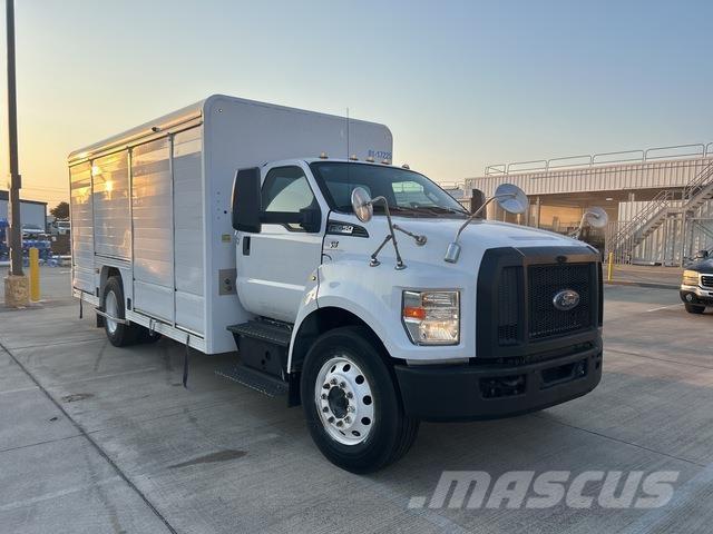 Ford F-650 Camion per la consegna bevande