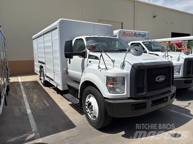 Ford F-650 Camion per la consegna bevande