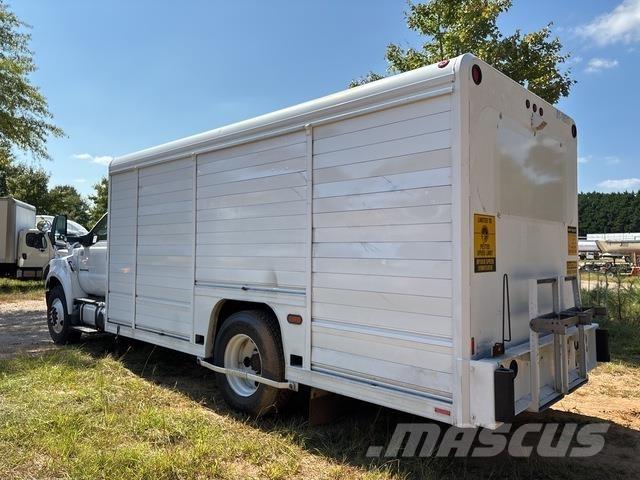 Ford F-650 Camion per la consegna bevande