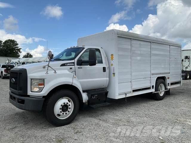 Ford F-650 Camion per la consegna bevande